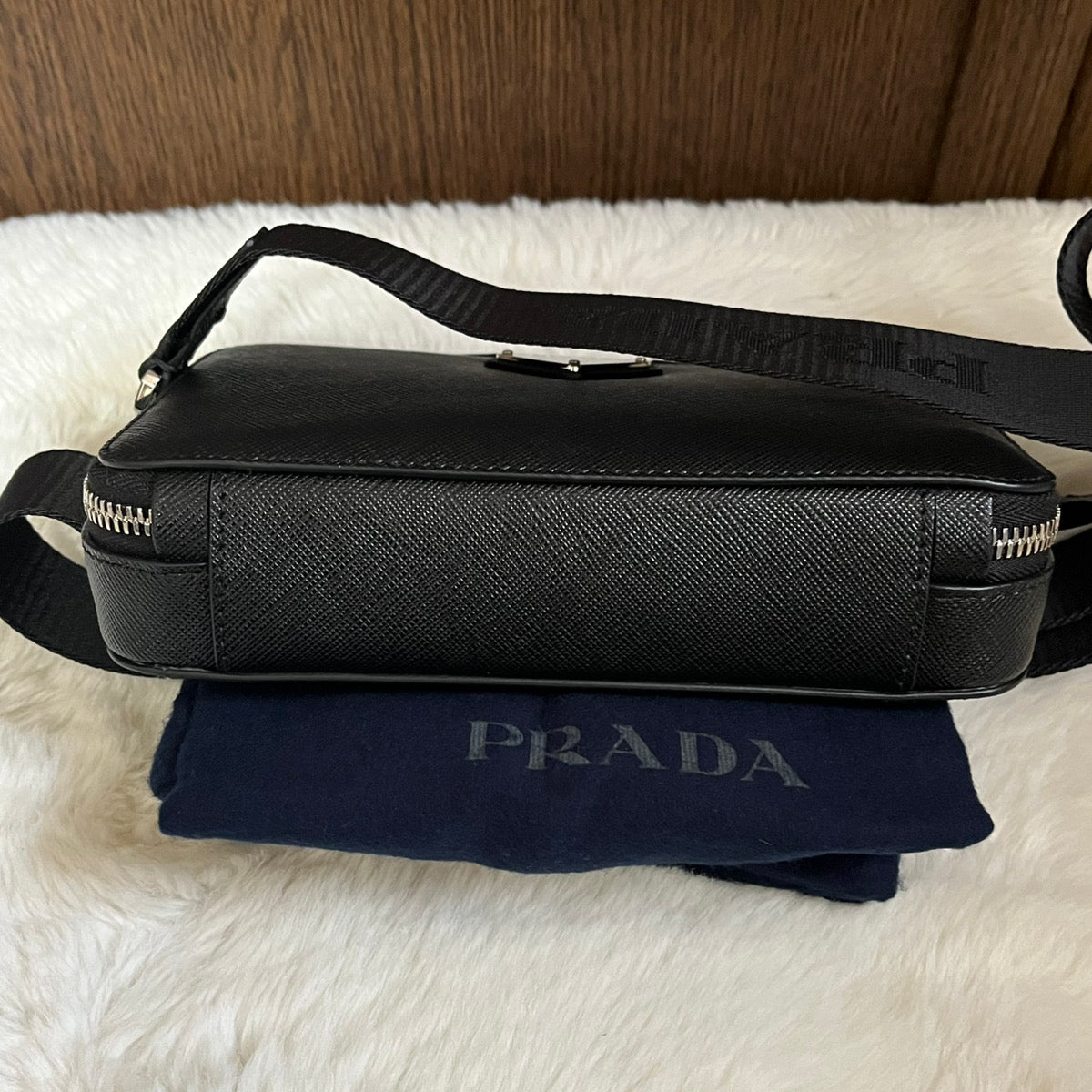 【ご注文可能】PRADA ブリック クロスボディバッグ