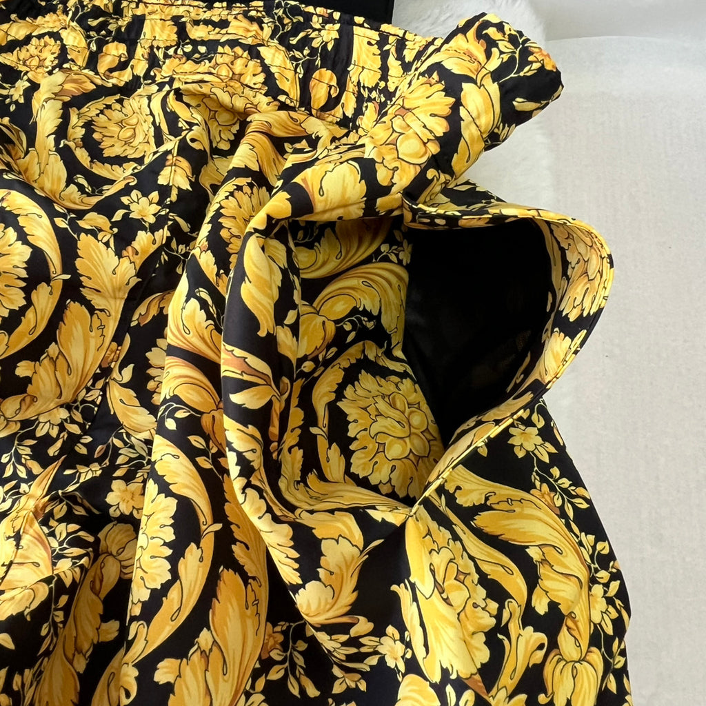 新品未使用 VERSACE(ヴェルサーチ) バロッコ スイムショーツ 水着 サイズL ABU05021A233170A7900