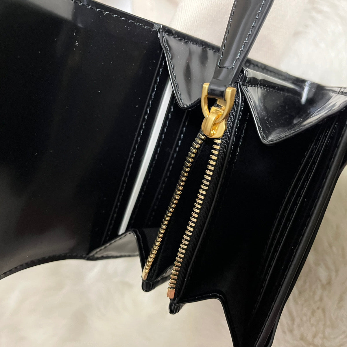 AMI PARIS（アミ パリス）パリ パリ レザー 二つ折り財布 ブラック USL708.AL0139