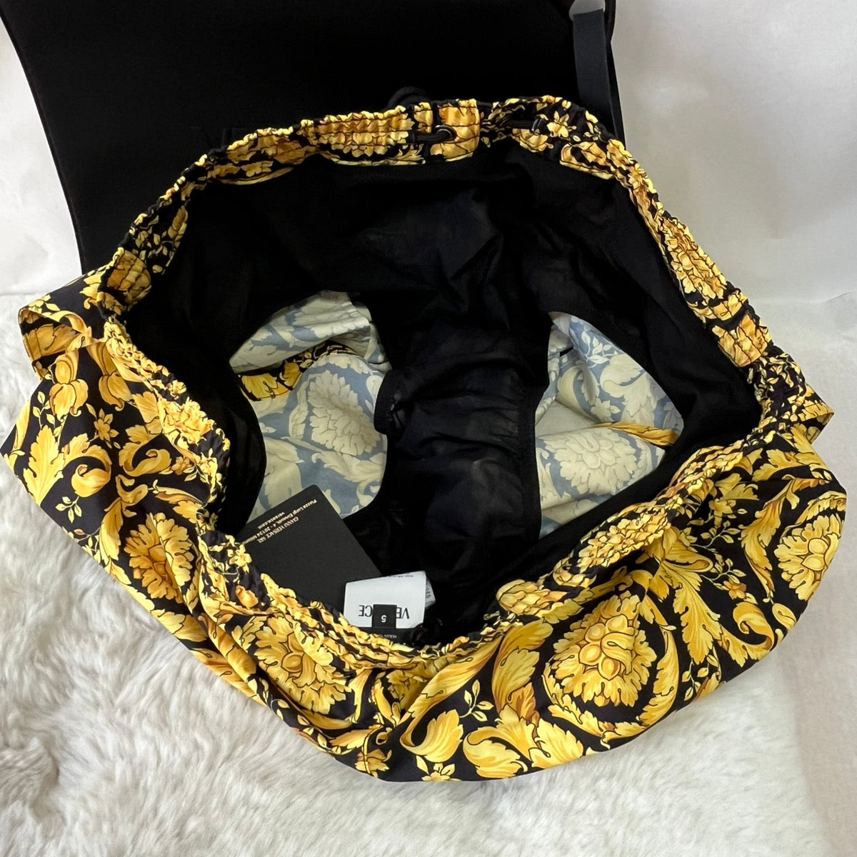 新品未使用 VERSACE(ヴェルサーチ) バロッコ スイムショーツ 水着 サイズL ABU05021A233170A7900