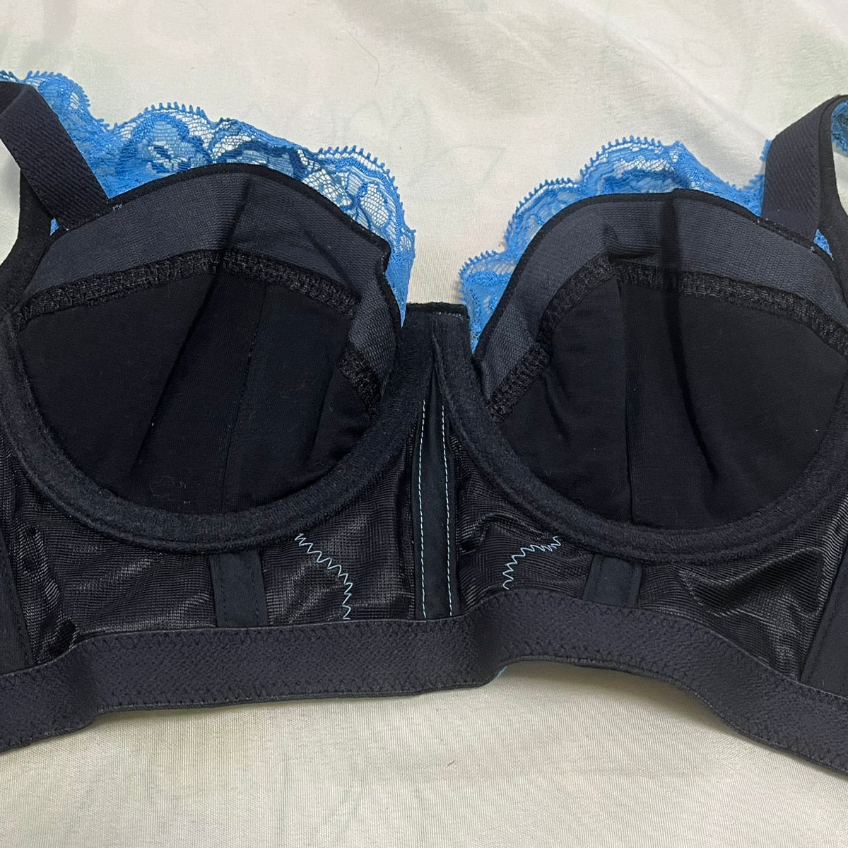 LALA グラントイーワンズ 補正下着 2点セット ブラジャー＆ショーツ ブラック×ブルーレース