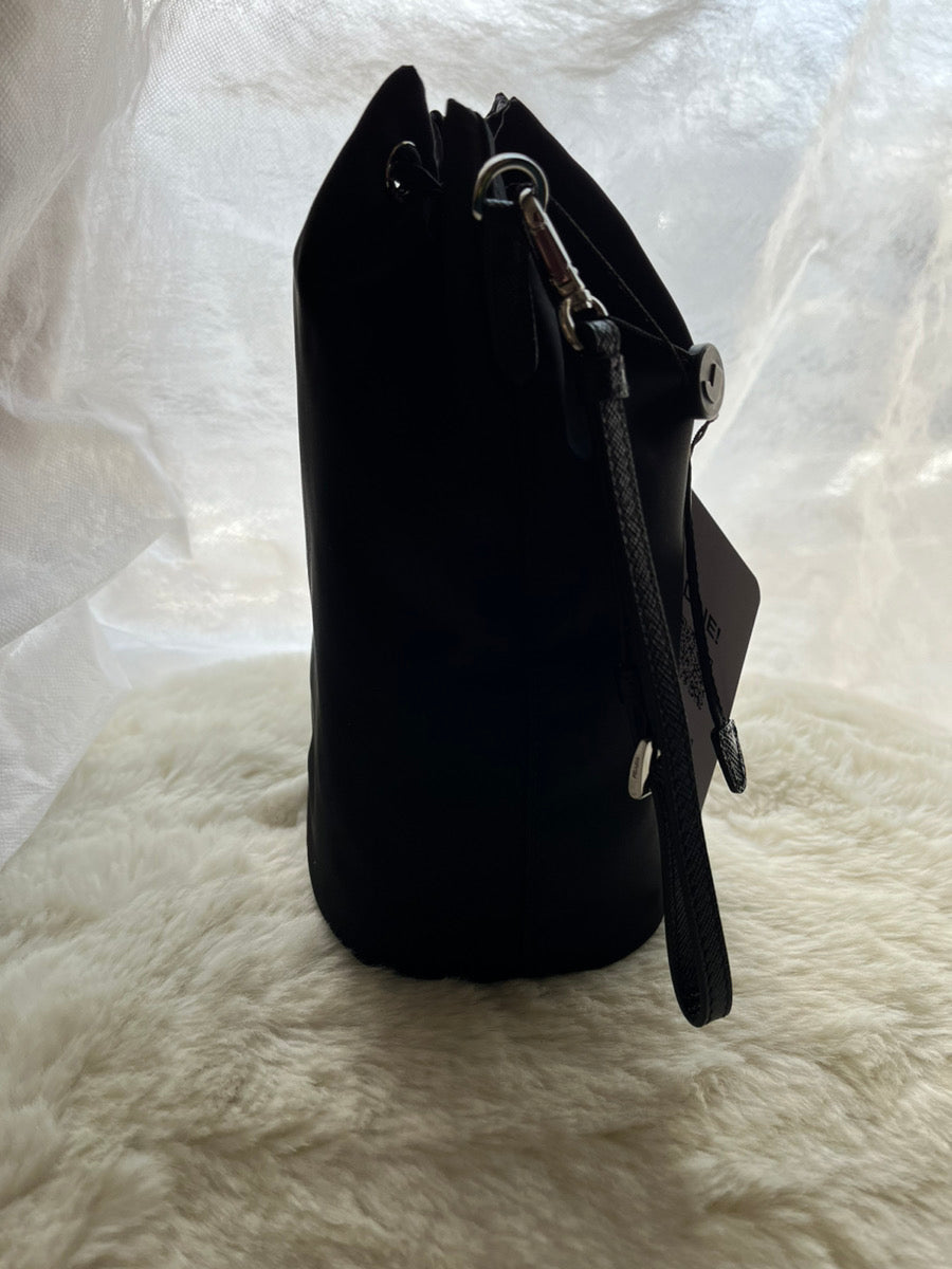 PRADA プラダ Re-Nylon ポーチ 巾着
