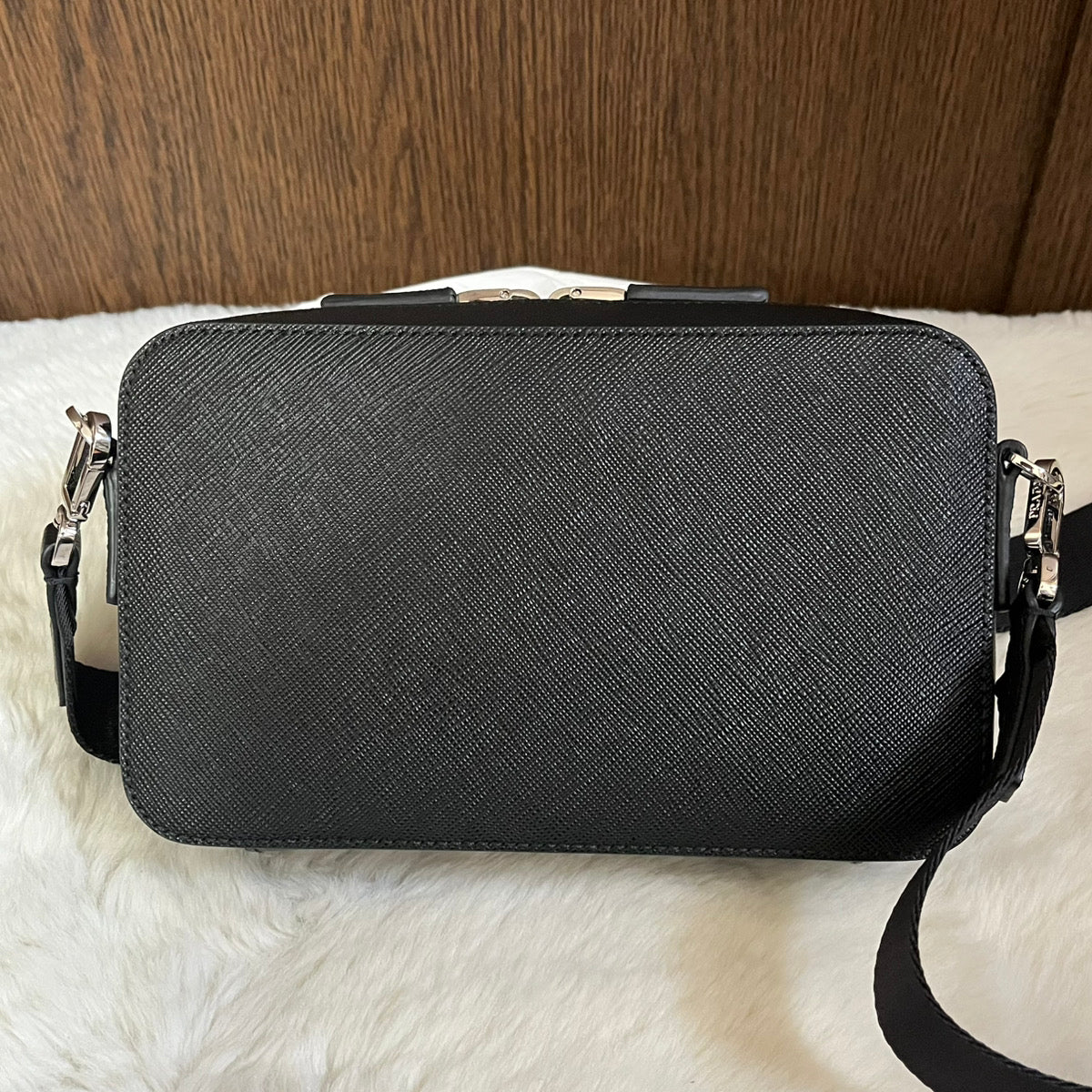 【ご注文可能】PRADA ブリック クロスボディバッグ