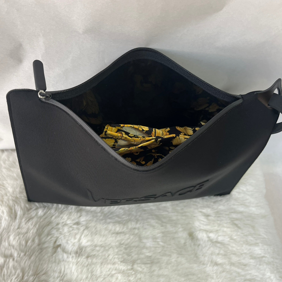 新品未使用 VERSACE(ヴェルサーチ) バロッコ スイムショーツ 水着 サイズL ABU05021A233170A7900