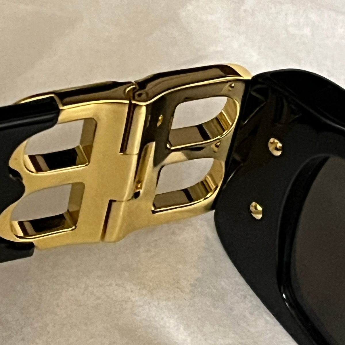 【ご注文可能】BALENCIAGA(バレンシアガ) BB0096S 001 ロゴ サングラス