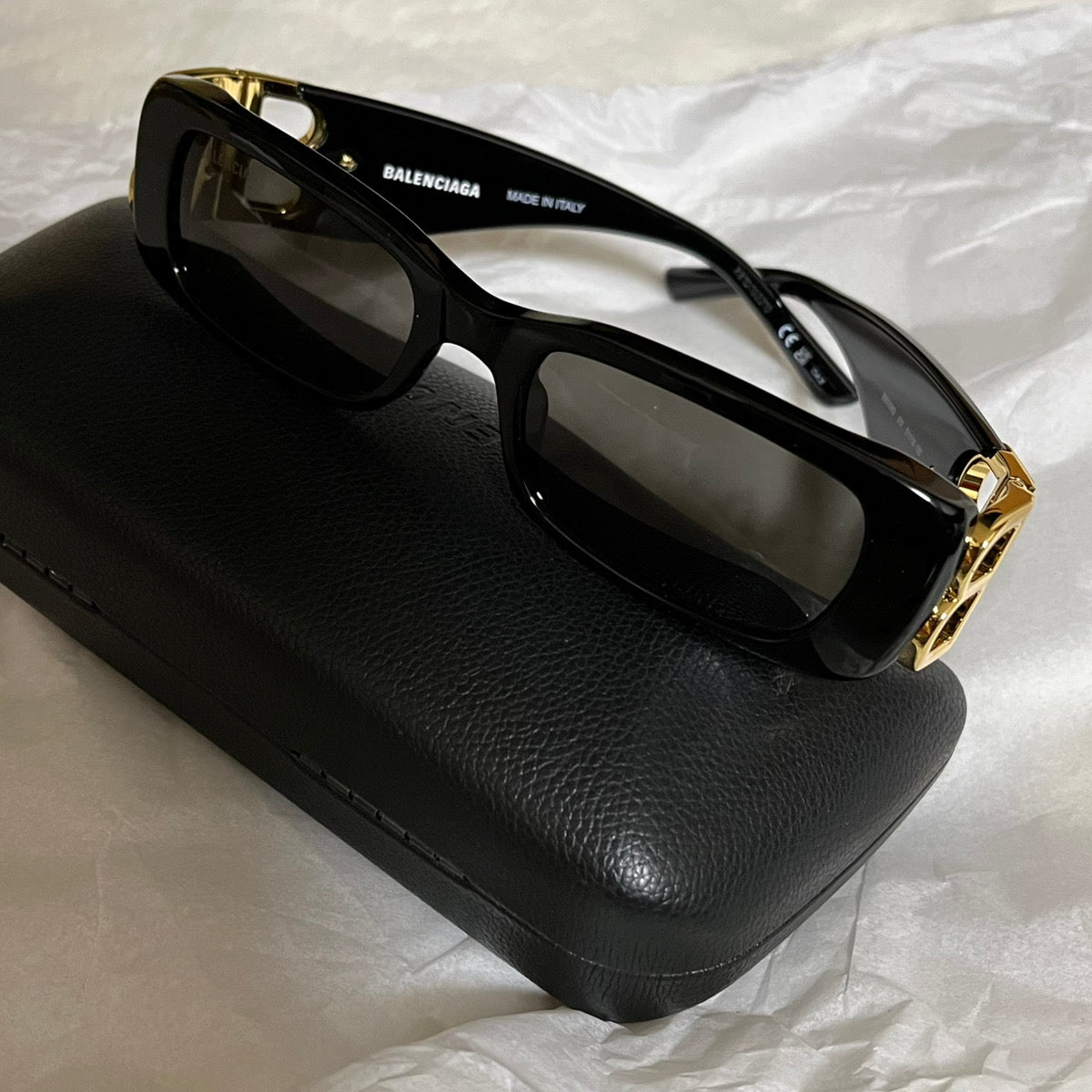 【ご注文可能】BALENCIAGA(バレンシアガ) BB0096S 001 ロゴ サングラス