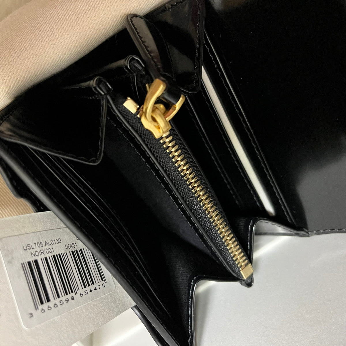 AMI PARIS（アミ パリス）パリ パリ レザー 二つ折り財布 ブラック USL708.AL0139