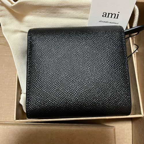 AMI PARIS（アミ パリス）コンパクトウォレット 二つ折り財布