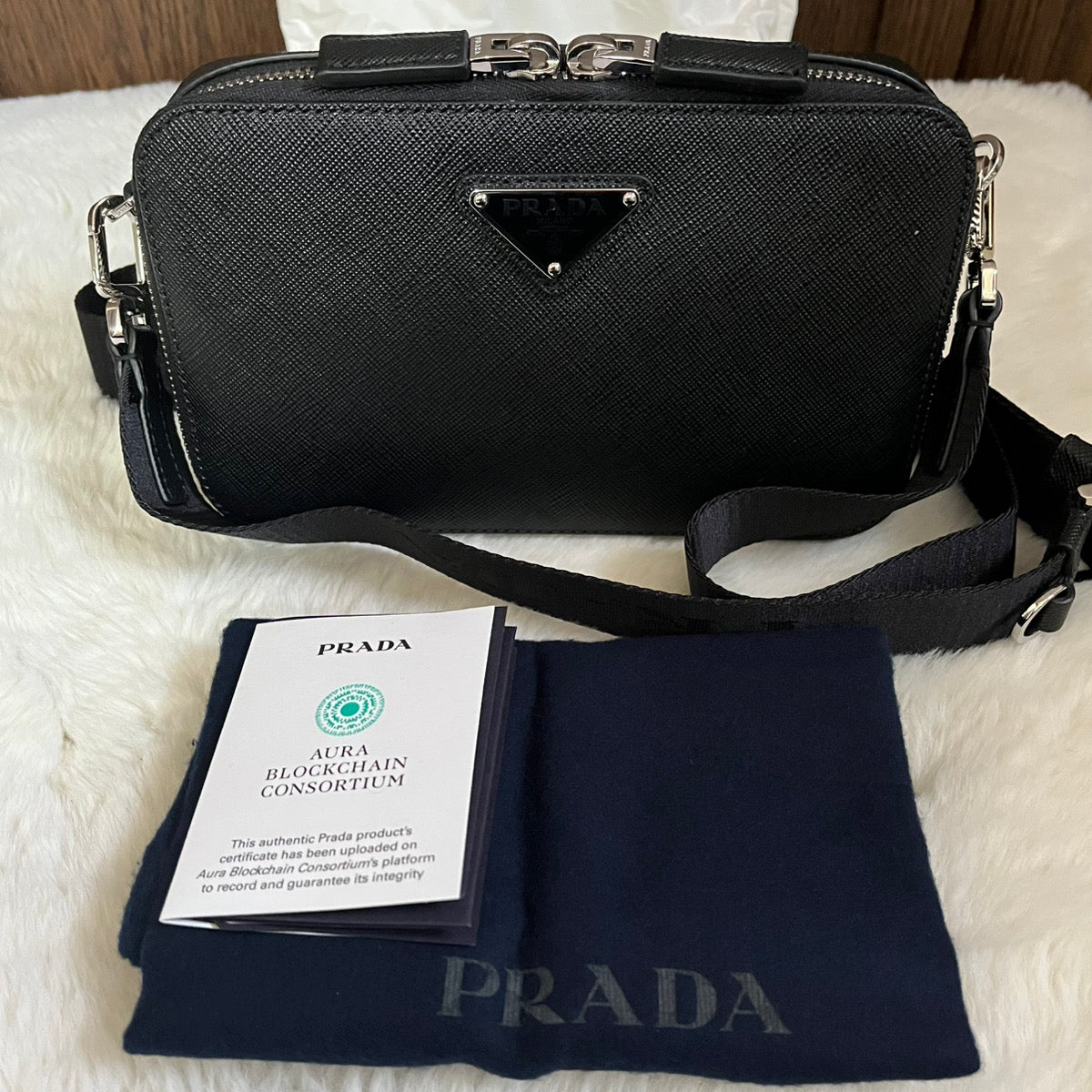 【ご注文可能】PRADA ブリック クロスボディバッグ