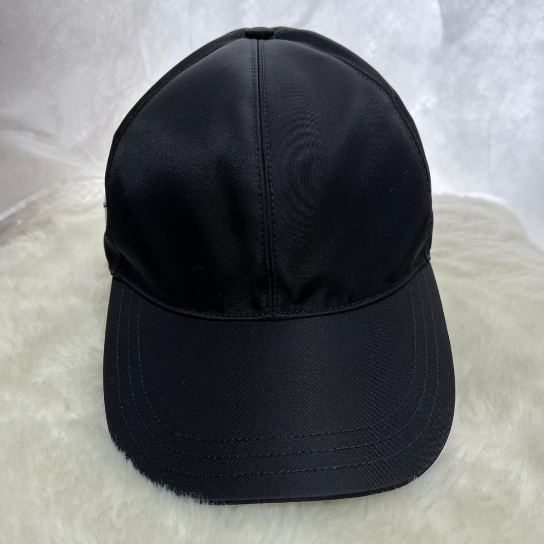 PRADA プラダ リナイロン ロゴ キャップ ブラック M シルバーロゴ