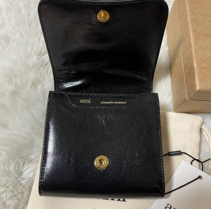 AMI PARIS（アミ パリス）パリ パリ レザー 二つ折り財布