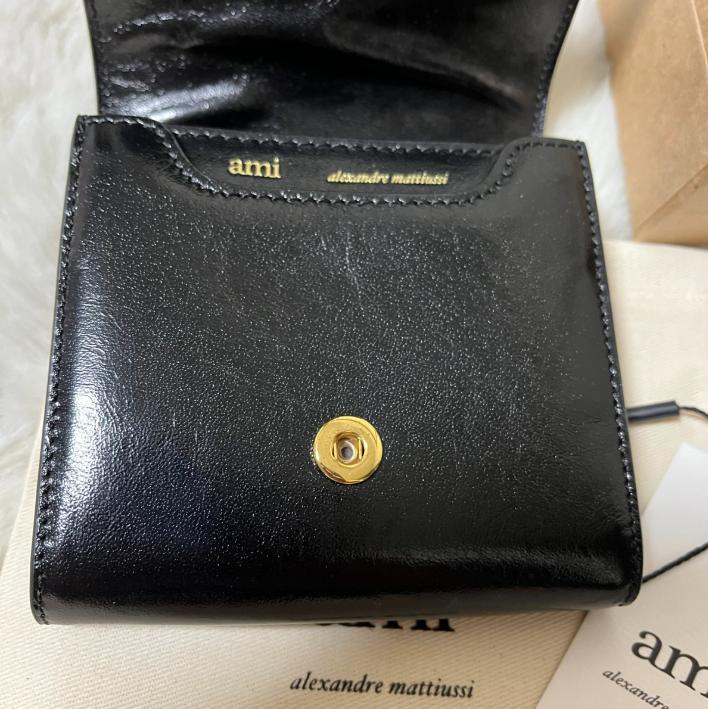 AMI PARIS（アミ パリス）パリ パリ レザー 二つ折り財布