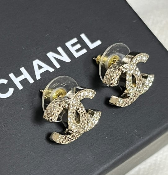 プレゼント 大人気★CHANEL★ミニCCピアス