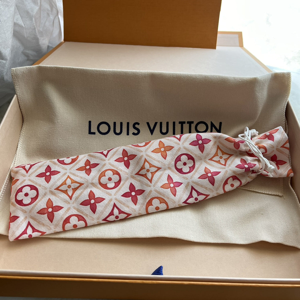 プレゼントに最適 ★LV★ルイヴィトン ファン タイルズ 扇子 ポーチ付